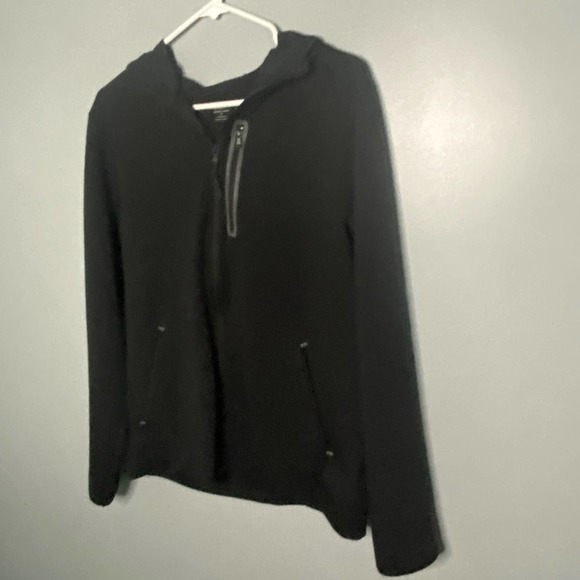 Old Navy Active Black hooded zip up jacket Size - Picture 3 of 8